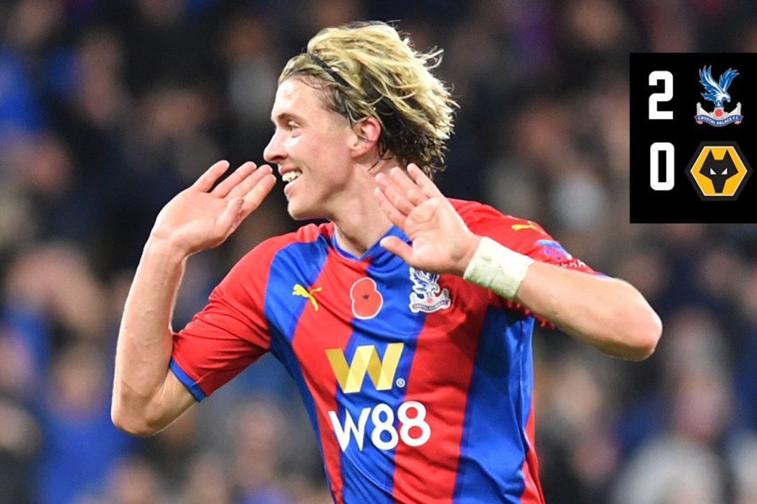 Match action: Crystal Palace 2-0 Wolverhampton Wanderers