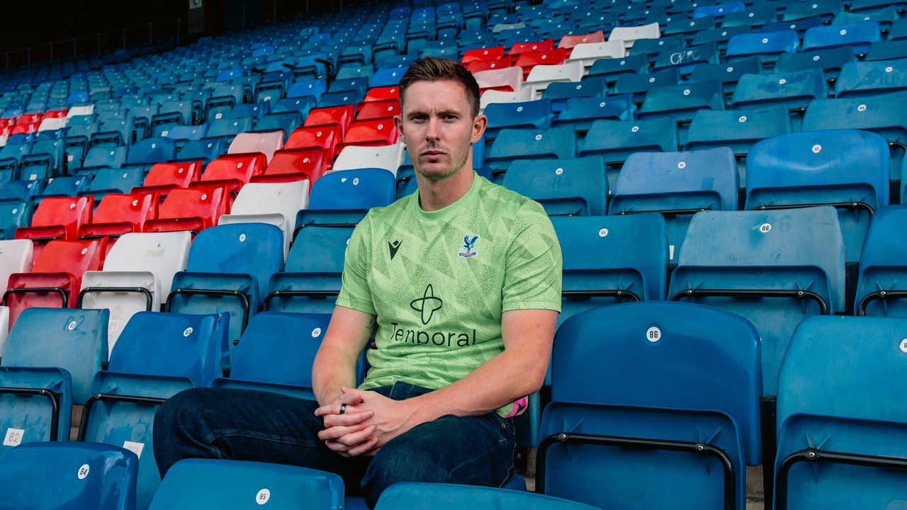 Henderson Signs a New Deal