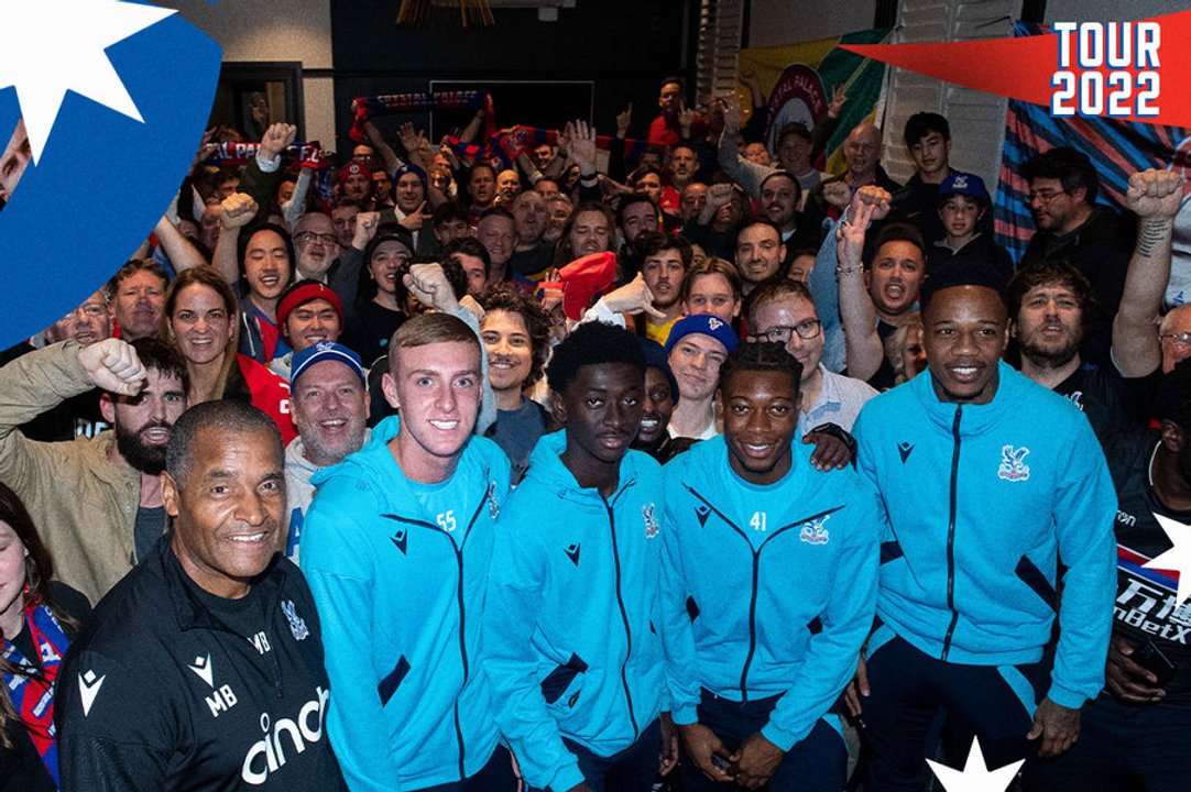 Nathaniel Clyne and team-mates meet Palace fans in Melbourne pub